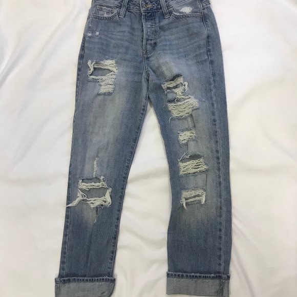 Hollister Light Wash Jeans - Picture 1 of 3